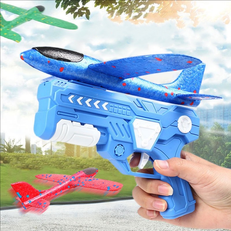光るLED発光機能付きフォーム製飛行機発射器、射程10メート - Catapult Launcher Toy のレビューと価格